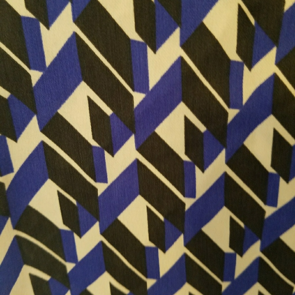Pattern blouse - Picture 3 of 5